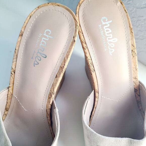 Charles David Genuine Suede Leather Open Toe Wedge Womens 9M Cork NWOB - Picture 2 of 4